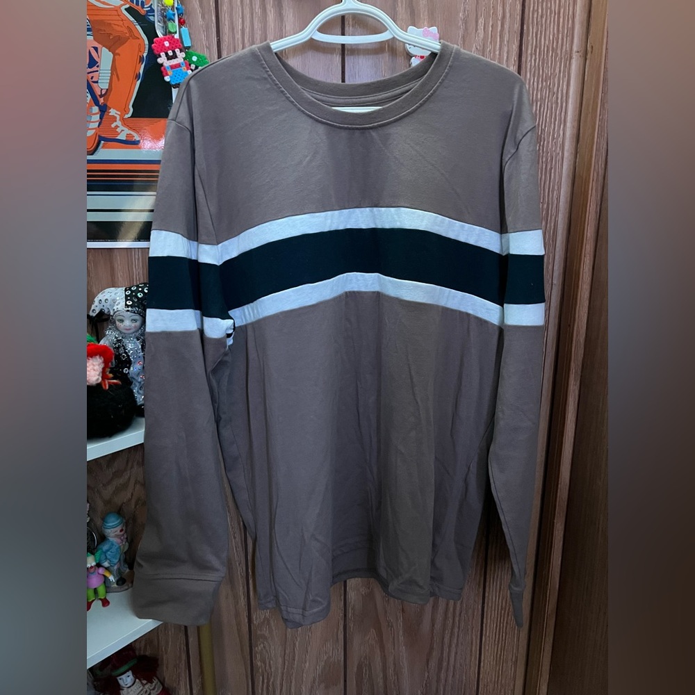 🧶3/$20 Brown Striped Shirt